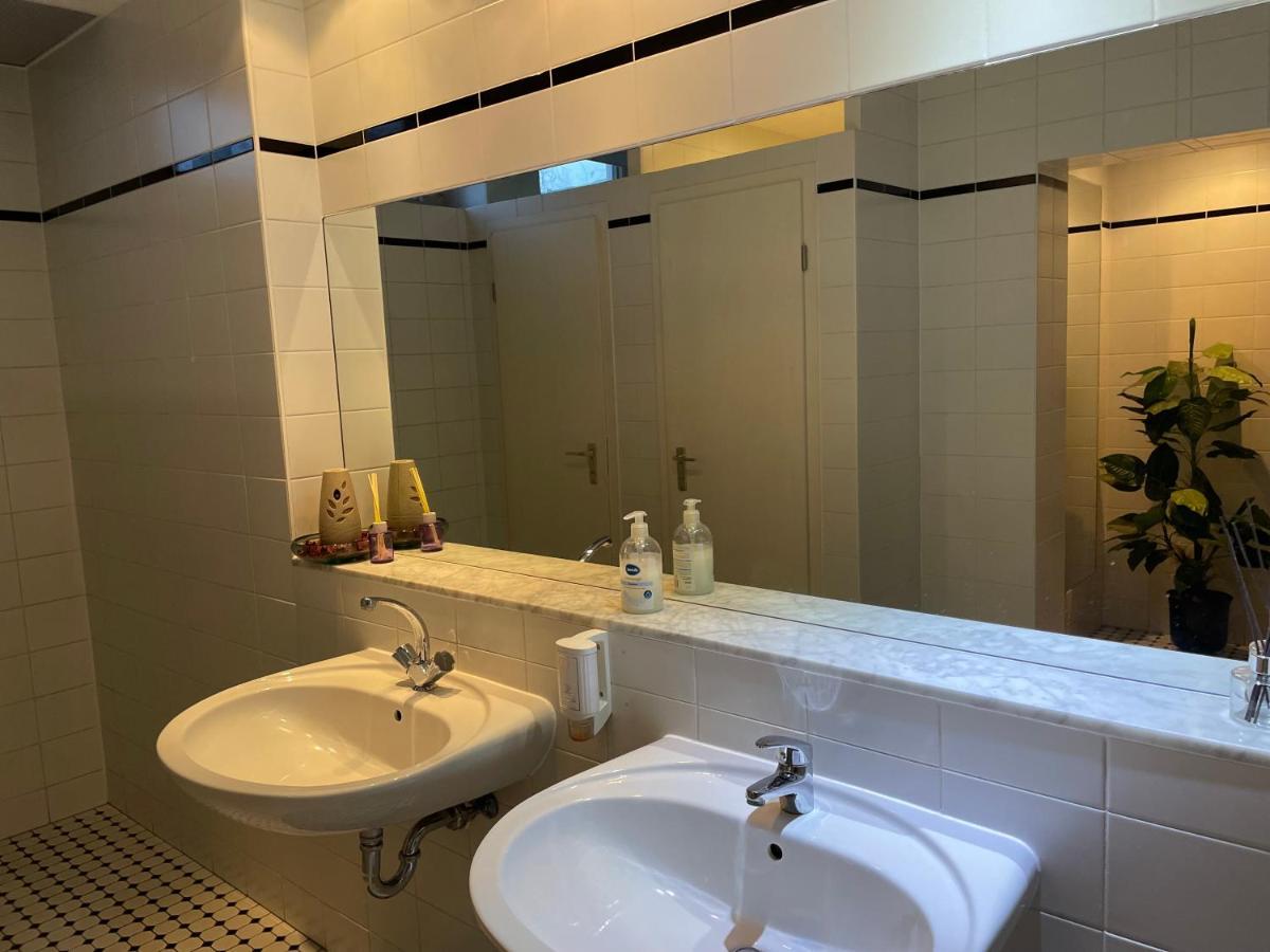 Hotel Bitterfelder Hof Екстериор снимка